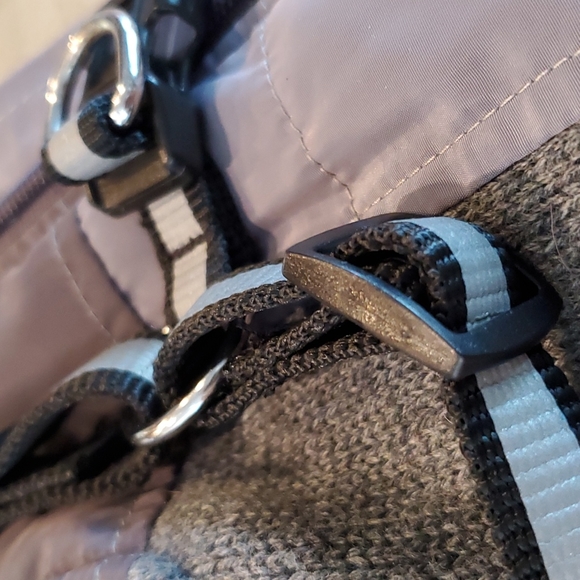 XS great dog jacket with leash hardware - Picture 13 of 14